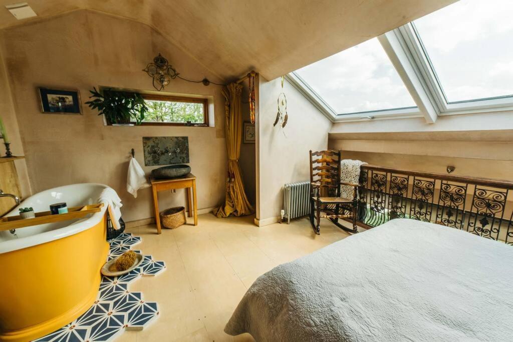 Romantic Country Annex With Views - 10 Min To Bath Cold Ashton Exterior photo
